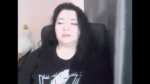 Snapshot of medjik_lool chatting on 10-18-25, 10:05 Oltereodora-lima online show from 10-18-25, 10:05