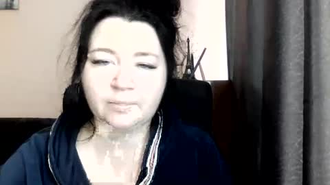 Snapshot of medjik_lool chatting on 10-20-25, 08:15 Oltereodora-lima online show from 10-20-25, 08:15