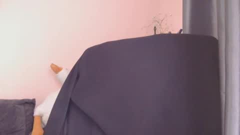 Snapshot of medjik_lool chatting on 12-18-25, 07:25 Oltereodora-lima online show from 12-18-25, 07:25