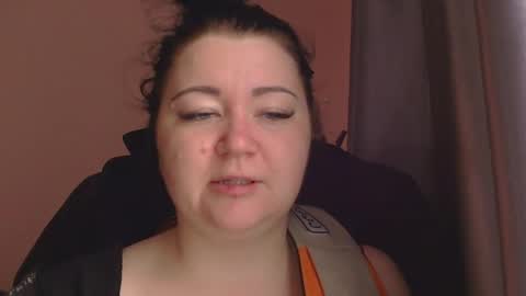 Snapshot of medjik_lool chatting on 12-19-25, 07:15 Oltereodora-lima online show from 12-19-25, 07:15