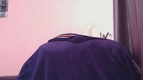 Snapshot of medjik_lool chatting on 03-17-26, 06:06 Oltereodora-lima online show from 03-17-26, 06:06