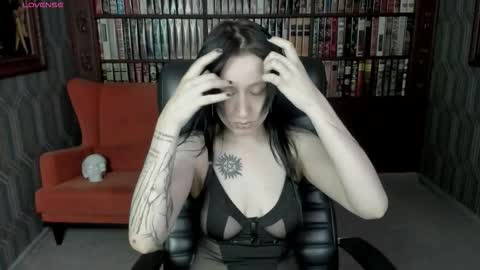 Medusa online show from 10-12-25, 06:12