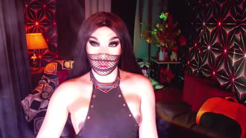 Snapshot of medusaprey chatting on 03-10-25, 06:45 THE QUEEN ALPHA   Queen Medusa Prey online show from 03-10-25, 06:45