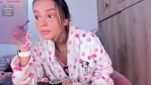 medussa13 online show from 11-14-25, 01:10