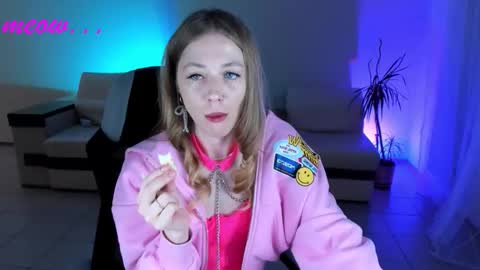 Sweet Meow nonude online show from 10-15-25, 01:28