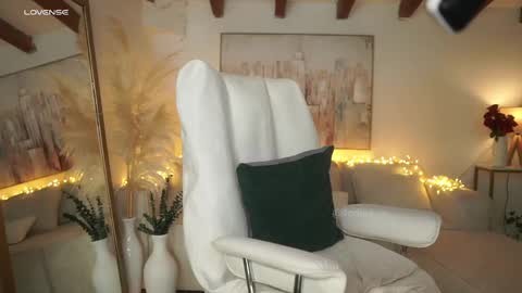 Snapshot of meegan1 chatting on 02-21-25, 12:39 Andrea online show from 02-21-25, 12:39