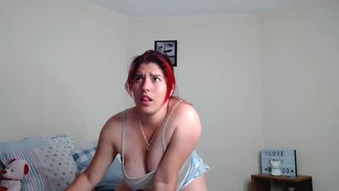 Snapshot of meehturt chatting on 10-31-25, 02:12 anna online show from 10-31-25, 02:12