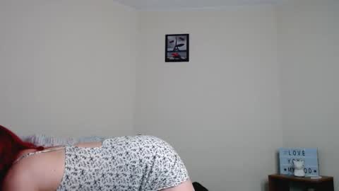 Snapshot of meehturt chatting on 11-28-25, 10:45 anna online show from 11-28-25, 10:45