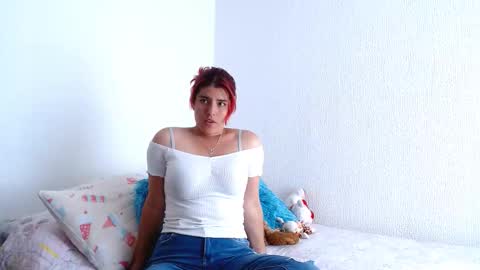 Snapshot of meehturt chatting on 12-17-25, 05:41 anna online show from 12-17-25, 05:41