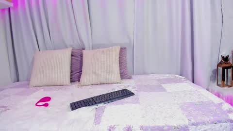 Melody online show from 02-14-26, 03:36