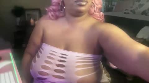 Snapshot of meetsouthernpeach chatting on 11-21-25, 05:50 Southern Peach online show from 11-21-25, 05:50