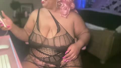 Snapshot of meetsouthernpeach chatting on 11-23-25, 02:22 Southern Peach online show from 11-23-25, 02:22