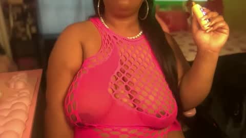 Snapshot of meetsouthernpeach chatting on 01-12-26, 07:52 Southern Peach online show from 01-12-26, 07:52