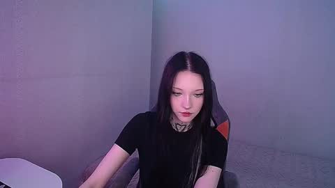 Snapshot of mefwhore chatting on 10-15-25, 03:34 mefwhOre online show from 10-15-25, 03:34