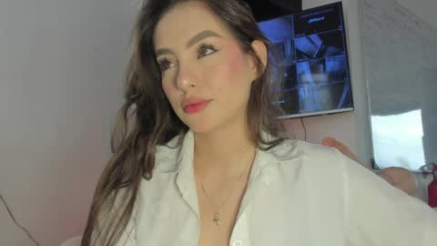 Snapshot of megaan_rouse chatting on 05-18-26, 12:11 megaan_rouse online show from 05-18-26, 12:11