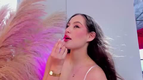 Snapshot of megaan_rouse chatting on 06-19-26, 02:10 megaan_rouse online show from 06-19-26, 02:10
