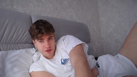 Max online show from 02-01-25, 01:30