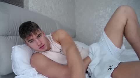 Max online show from 10-09-25, 10:02