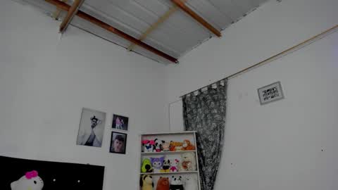 M E G A N online show from 11-25-25, 05:57