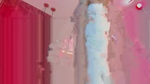 Snapshot of megan_and_clohe chatting on 05-01-26, 06:23 M E G A N online show from 05-01-26, 06:23