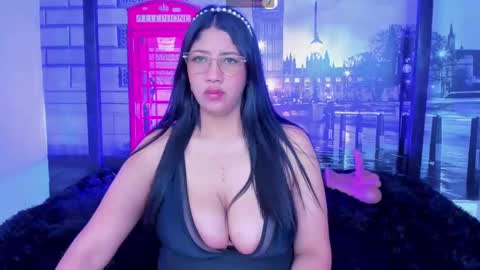 Snapshot of megan_bigboobs3 chatting on 10-04-25, 07:01 Megan online show from 10-04-25, 07:01