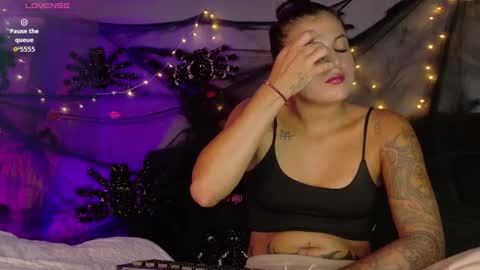 Megan  online show from 10-22-25, 01:33