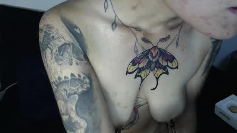 Megan and sophi online show from 09-13-25, 05:40