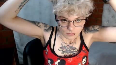 Snapshot of megan_coop3r_ chatting on 07-26-26, 02:09 Megan and sophi online show from 07-26-26, 02:09