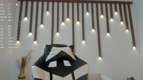 MEGAN COOPER online show from 01-05-26, 07:06