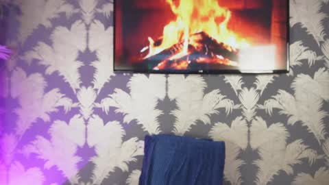 Carolina Paez online show from 01-14-25, 01:26