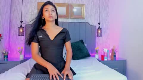 Carolina Paez online show from 02-22-25, 07:58