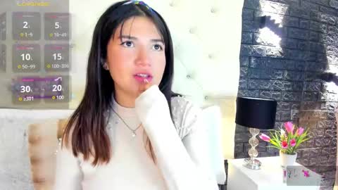Snapshot of megan_devon chatting on 02-06-25, 11:43 online show from 02-06-25, 11:43