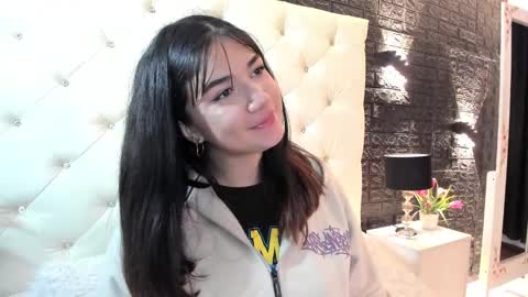 Snapshot of megan_devon chatting on 02-21-25, 11:22 online show from 02-21-25, 11:22