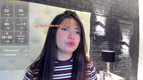 Snapshot of megan_devon chatting on 03-04-25, 05:56 online show from 03-04-25, 05:56