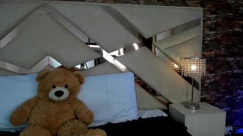 Snapshot of megan_devon chatting on 09-29-25, 11:26 online show from 09-29-25, 11:26
