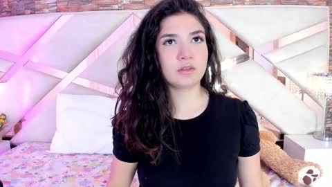 Snapshot of megan_devon chatting on 11-24-25, 12:49 online show from 11-24-25, 12:49