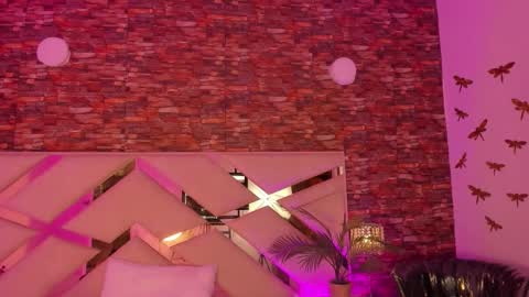     online show from 01-12-26, 01:16