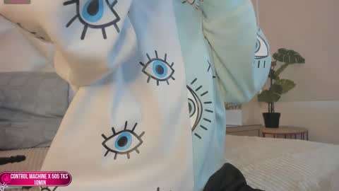 Megan online show from 10-03-25, 12:13