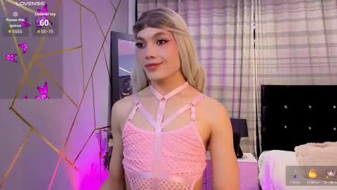 megan do santos online show from 11-05-25, 08:53