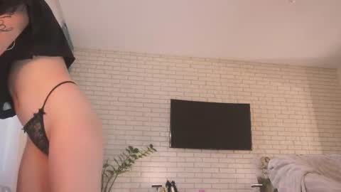 Snapshot of megan_galactica chatting on 08-04-26, 04:20 Megan online show from 08-04-26, 04:20