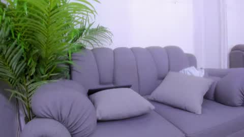 Snapshot of megan_hally chatting on 06-12-26, 11:20 Megan online show from 06-12-26, 11:20