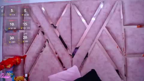 Snapshot of megan_latinn chatting on 04-28-26, 04:50 megan_latinn online show from 04-28-26, 04:50