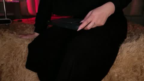     online show from 12-04-25, 12:14