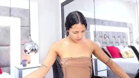 Snapshot of megan_siner chatting on 11-16-25, 12:44 Megan Siner online show from 11-16-25, 12:44