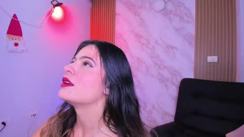 Snapshot of megan_star73 chatting on 02-17-25, 11:44 Megan online show from 02-17-25, 11:44