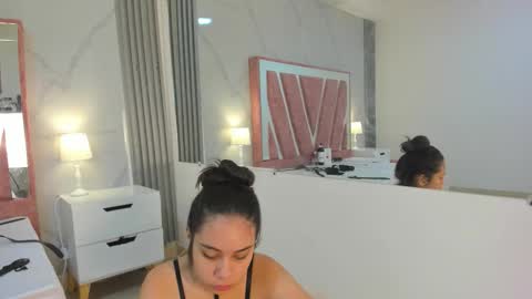 Snapshot of megan_sweetas chatting on 12-17-25, 08:04 Megan Sweet online show from 12-17-25, 08:04