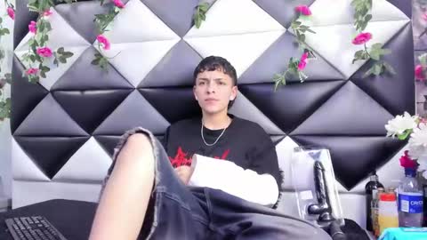 Snapshot of megan_thompsonn_ chatting on 10-16-25, 02:12 megan_thompsonn_ online show from 10-16-25, 02:12