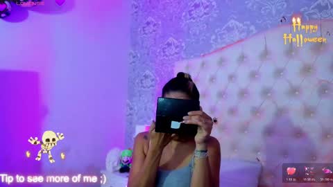 Snapshot of megan_tower chatting on 10-29-25, 08:32 megan_tower online show from 10-29-25, 08:32