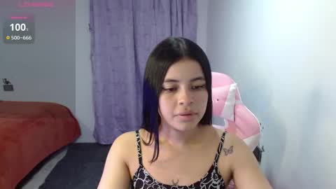 Snapshot of megan_ve chatting on 10-22-25, 02:12 Carolina online show from 10-22-25, 02:12