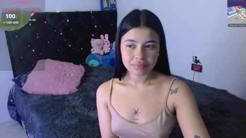 Snapshot of megan_ve chatting on 12-01-25, 02:05 Carolina online show from 12-01-25, 02:05